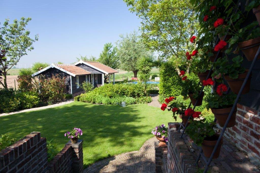In D'Ouwe Vlaamse Schuur Bed and Breakfast Ossendrecht Exteriör bild